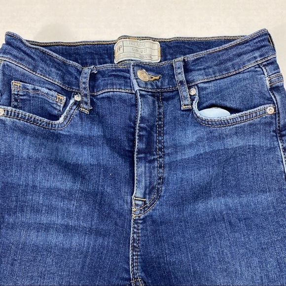 Free People Midnight Blue Destroyed Jeans Sz 27 - Picture 3 of 9